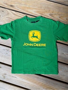 John Deere Green Tee with Yellow Logo size M 5/6 kids